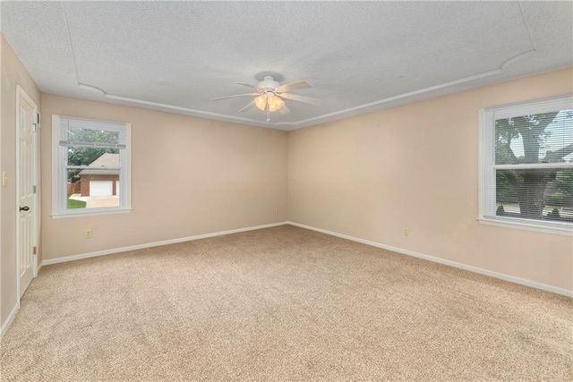 10119 EARNSHAW Street, Lenexa, KS 66215