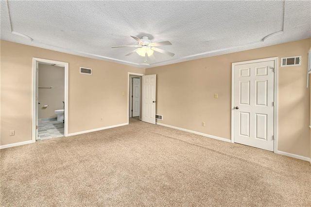 10119 EARNSHAW Street, Lenexa, KS 66215