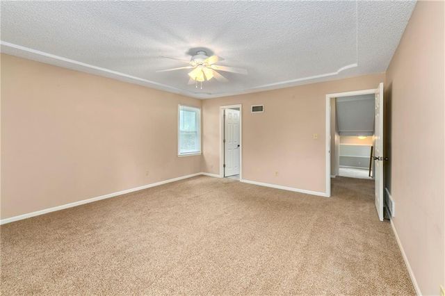 10119 EARNSHAW Street, Lenexa, KS 66215