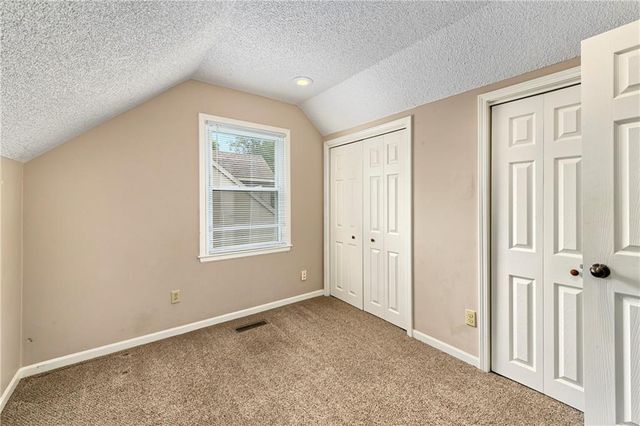10119 EARNSHAW Street, Lenexa, KS 66215