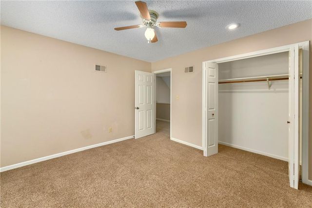 10119 EARNSHAW Street, Lenexa, KS 66215