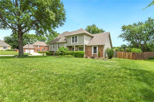 10119 EARNSHAW Street, Lenexa, KS 66215
