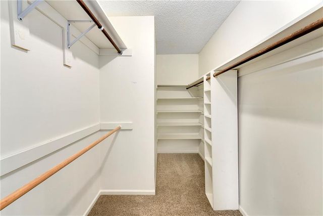 10119 EARNSHAW Street, Lenexa, KS 66215