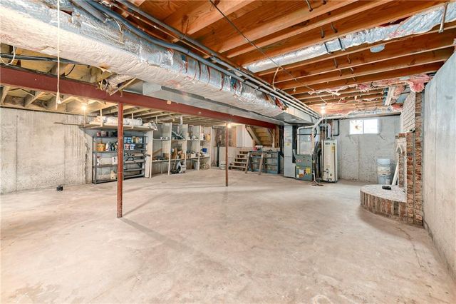 10119 EARNSHAW Street, Lenexa, KS 66215