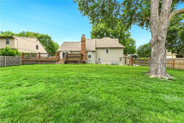 10119 EARNSHAW Street, Lenexa, KS 66215