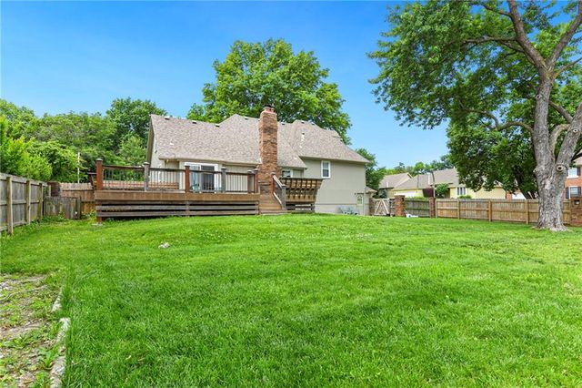 10119 EARNSHAW Street, Lenexa, KS 66215