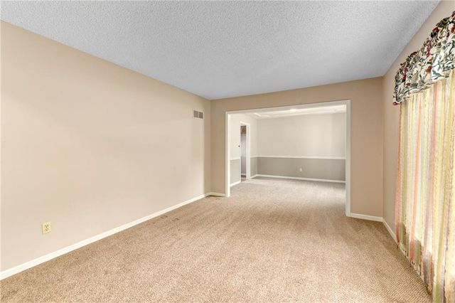 10119 EARNSHAW Street, Lenexa, KS 66215