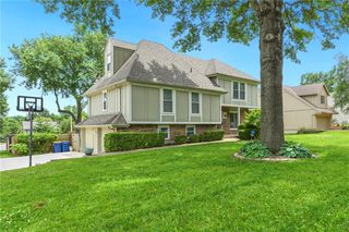 10119 EARNSHAW Street, Lenexa, KS 66215