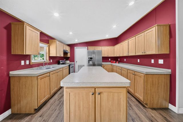 2581 Mann Road, Conroe, TX 77303