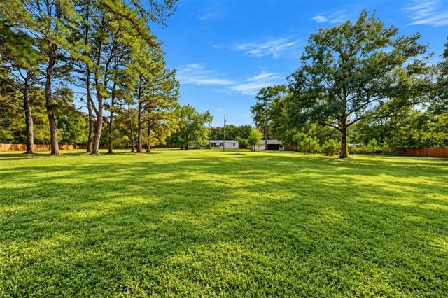 2581 Mann Road, Conroe, TX 77303