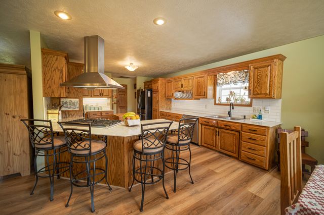 444 Rural Route 3 O-527, Ava, MO 65608