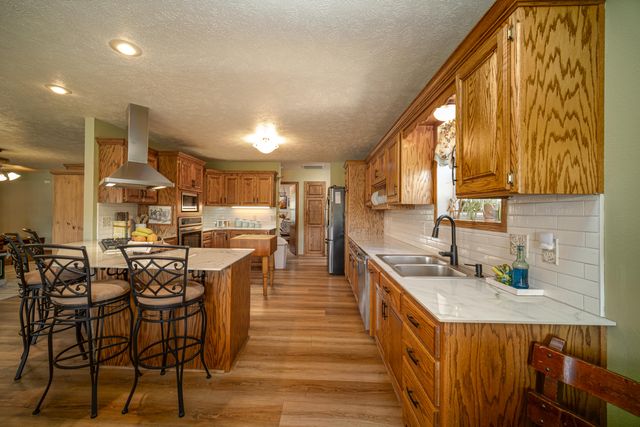 444 Rural Route 3 O-527, Ava, MO 65608