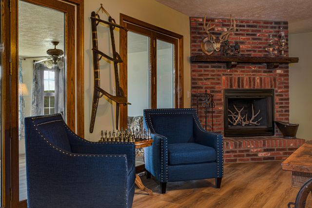 444 Rural Route 3 O-527, Ava, MO 65608