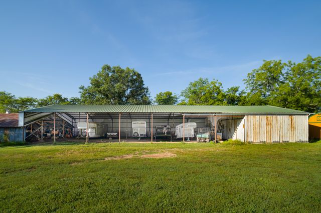 444 Rural Route 3 O-527, Ava, MO 65608