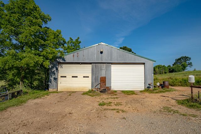 444 Rural Route 3 O-527, Ava, MO 65608