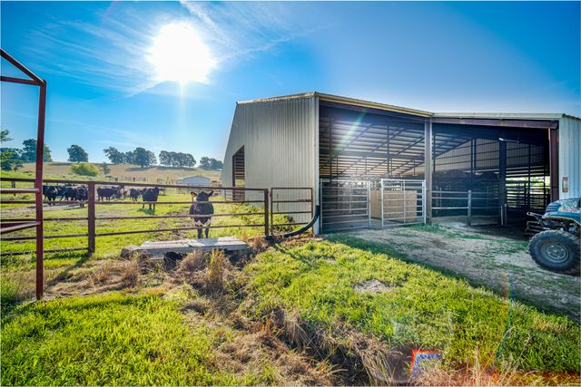 444 Rural Route 3 O-527, Ava, MO 65608