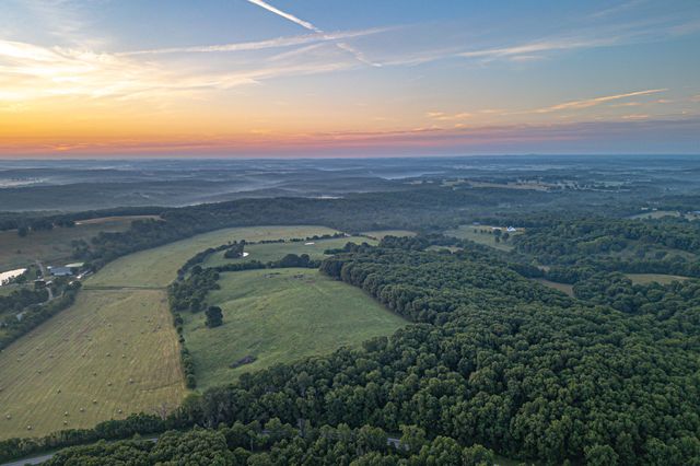 444 Rural Route 3 O-527, Ava, MO 65608