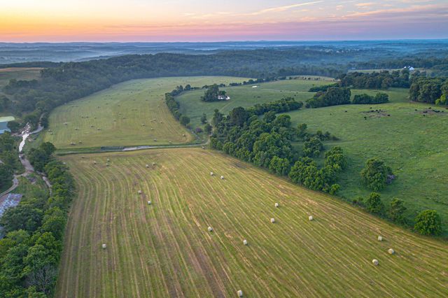 444 Rural Route 3 O-527, Ava, MO 65608