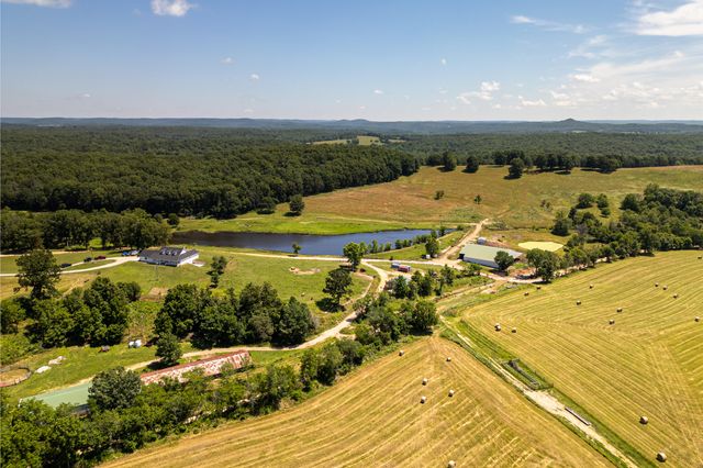 444 Rural Route 3 O-527, Ava, MO 65608