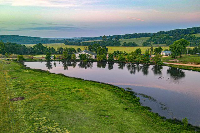 444 Rural Route 3 O-527, Ava, MO 65608