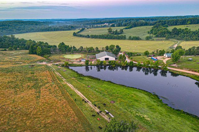 444 Rural Route 3 O-527, Ava, MO 65608