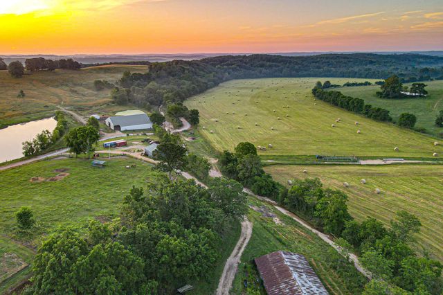 444 Rural Route 3 O-527, Ava, MO 65608