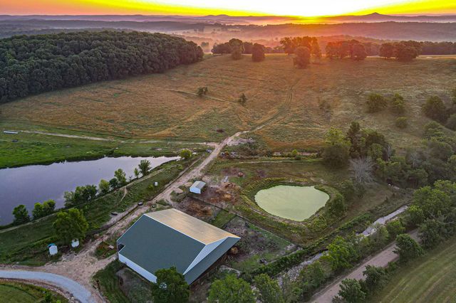 444 Rural Route 3 O-527, Ava, MO 65608