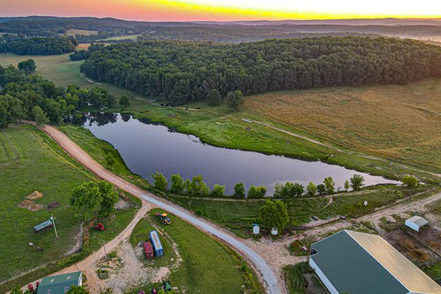 444 Rural Route 3 O-527, Ava, MO 65608