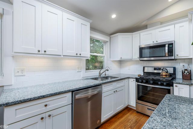 60685 Mt Vernon Road, Rochester, MI 48036