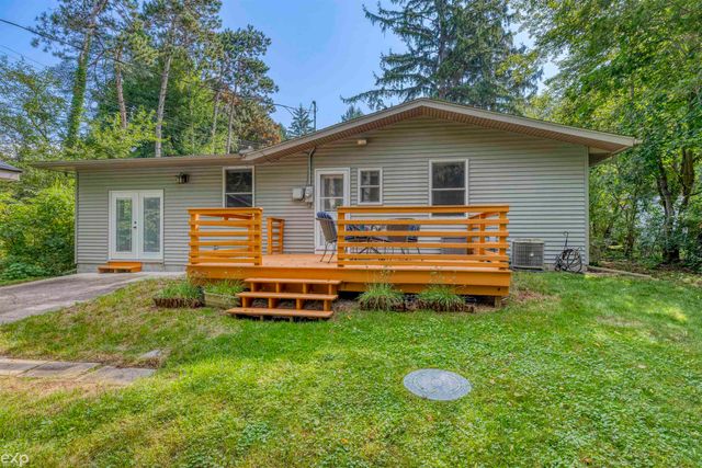 60685 Mt Vernon Road, Rochester, MI 48036
