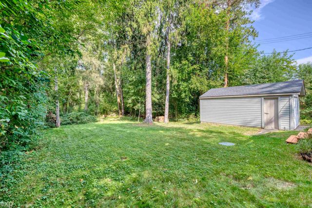60685 Mt Vernon Road, Rochester, MI 48036