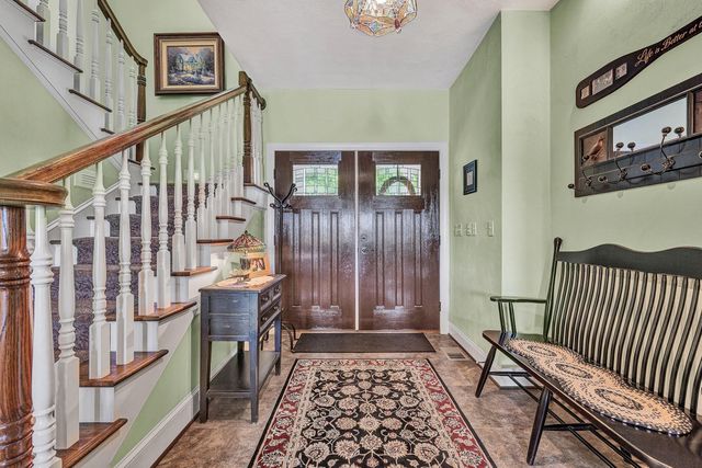 1100 Angela CT, Moneta, VA 24121