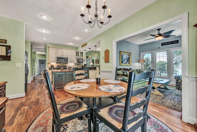 1100 Angela CT, Moneta, VA 24121