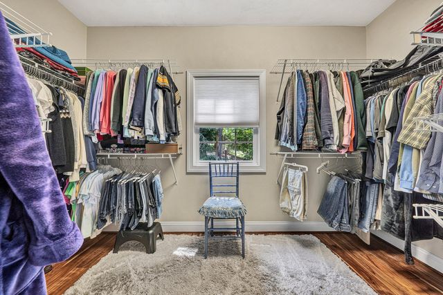 1100 Angela CT, Moneta, VA 24121