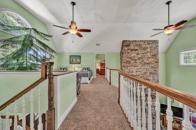 1100 Angela CT, Moneta, VA 24121