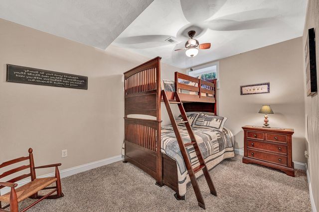 1100 Angela CT, Moneta, VA 24121