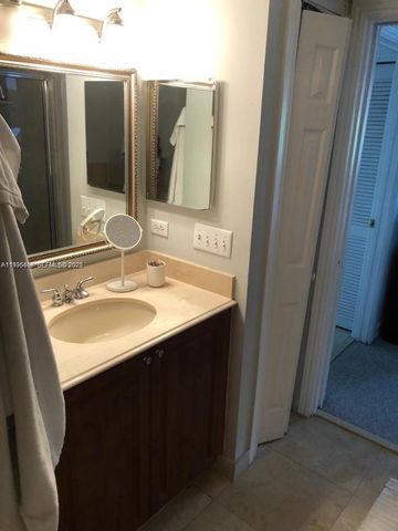 101 Sidonia Ave 301, Coral Gables, FL 33134