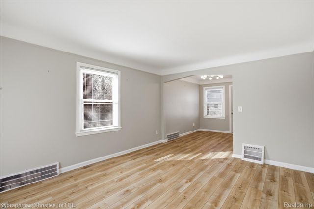 1221 E 4th Street, Royal Oak, MI 48067