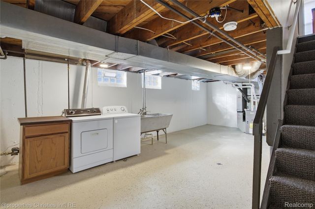 1221 E 4th Street, Royal Oak, MI 48067