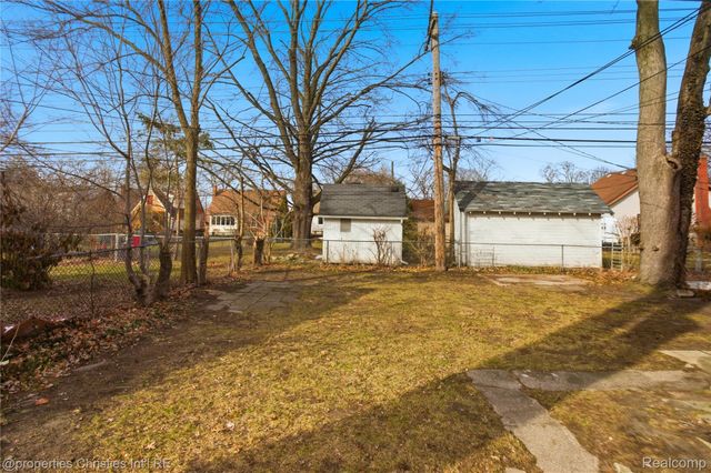 1221 E 4th Street, Royal Oak, MI 48067