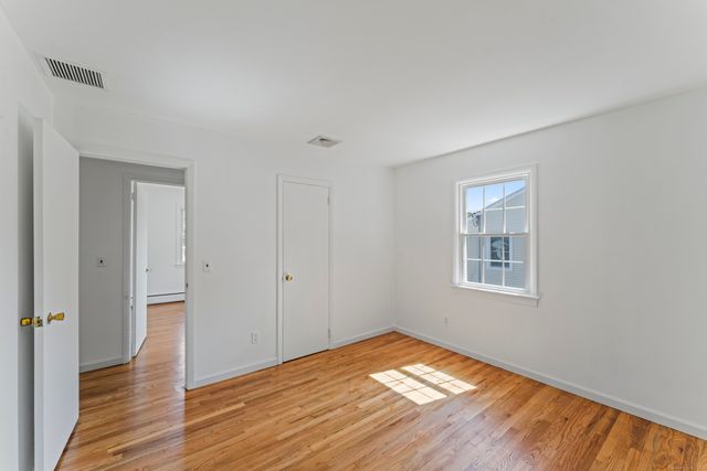 35 Briarwood Drive, Danbury, CT 06810