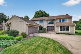 4745 Tanglewood Circle NE, Canton, OH 44714