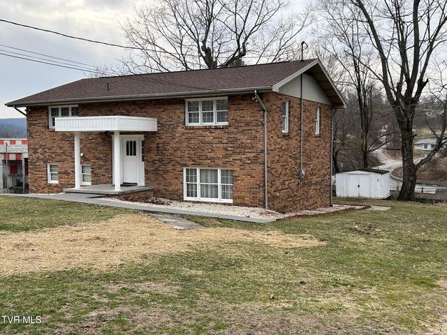 218 Northeast North Street, Coeburn, VA 24230