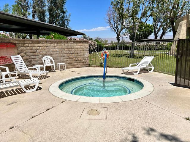 2820 N Arcadia Court 112, Palm Springs, CA 92262