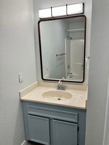 2820 N Arcadia Court 112, Palm Springs, CA 92262