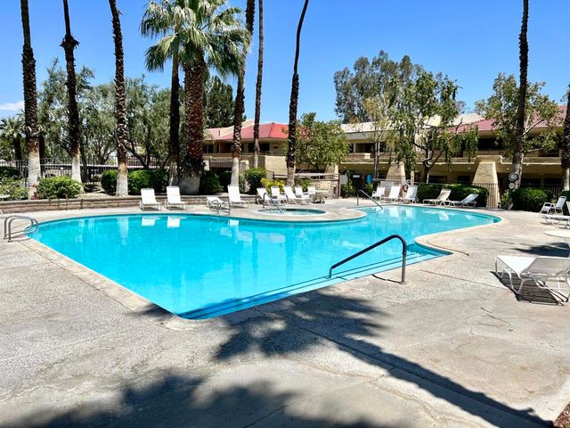 2820 N Arcadia Court 112, Palm Springs, CA 92262
