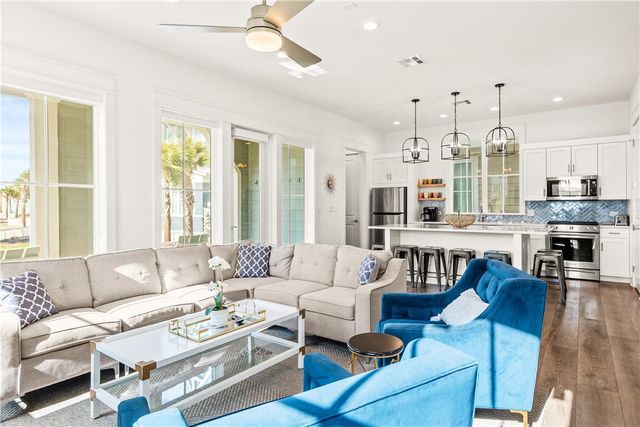 133 Sabal Lane, Port Aransas, TX 78373