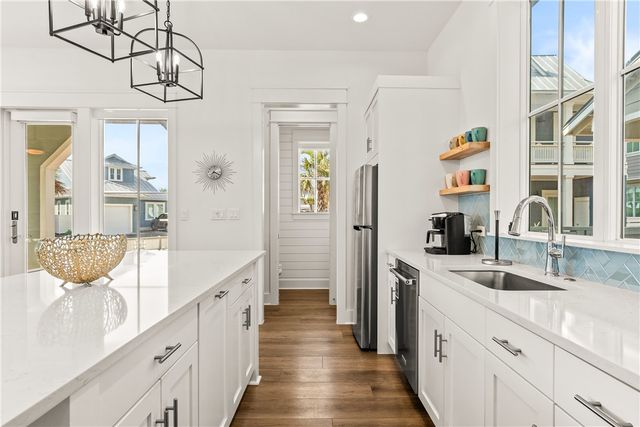 133 Sabal Lane, Port Aransas, TX 78373