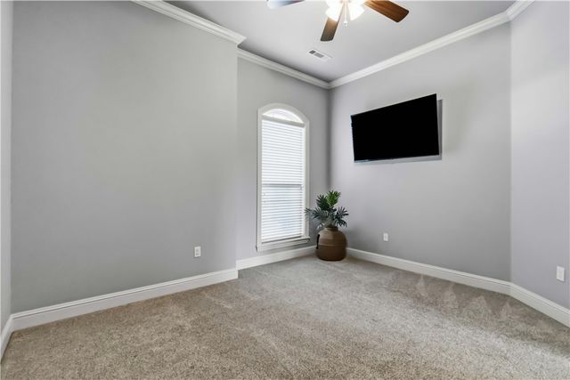 2802 Rainier Road, Rogers, AR 72758