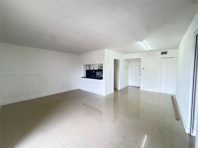 8500 NW 8th Street 303, Miami, FL 33126